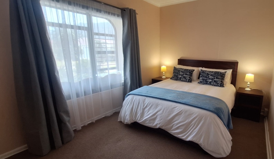 To Let 2 Bedroom Property for Rent in Fish Hoek Western Cape
